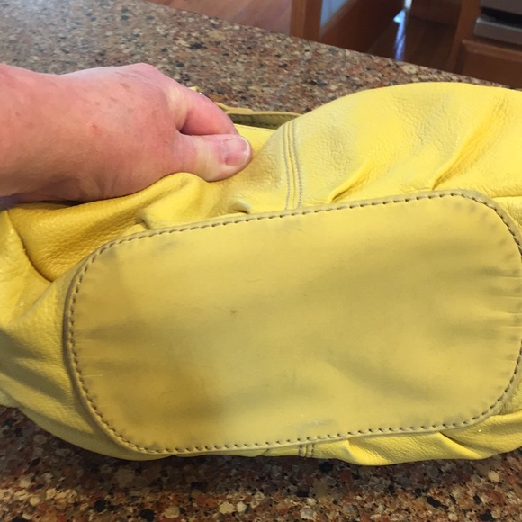 *****PRICE DROP***   THE SAK LEATHER SHOULDER BAG - Picture 3 of 9